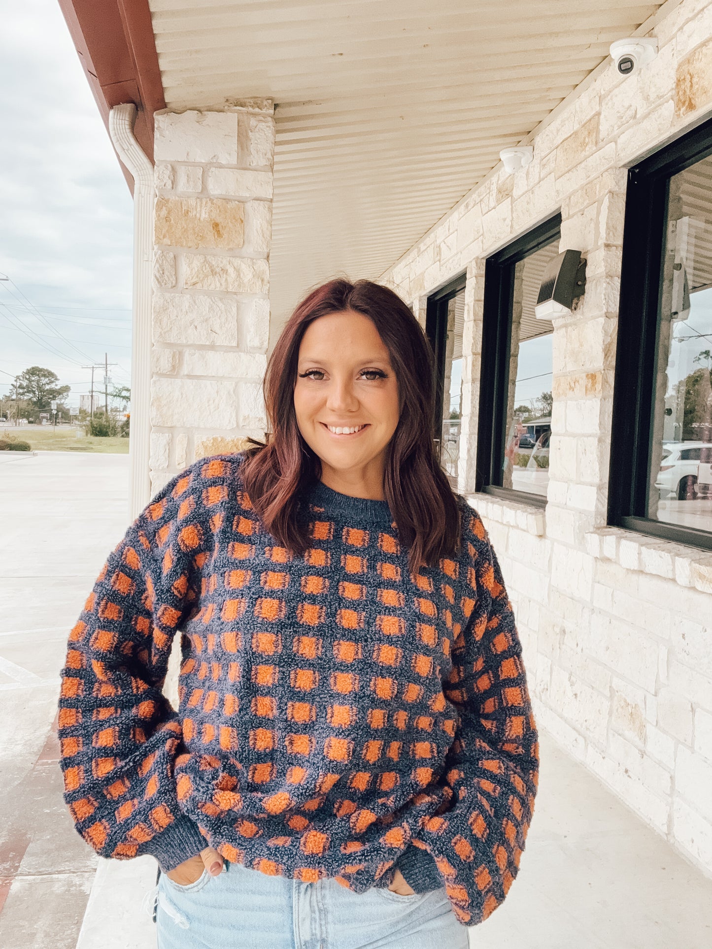 IVY CHECKERED SWEATER