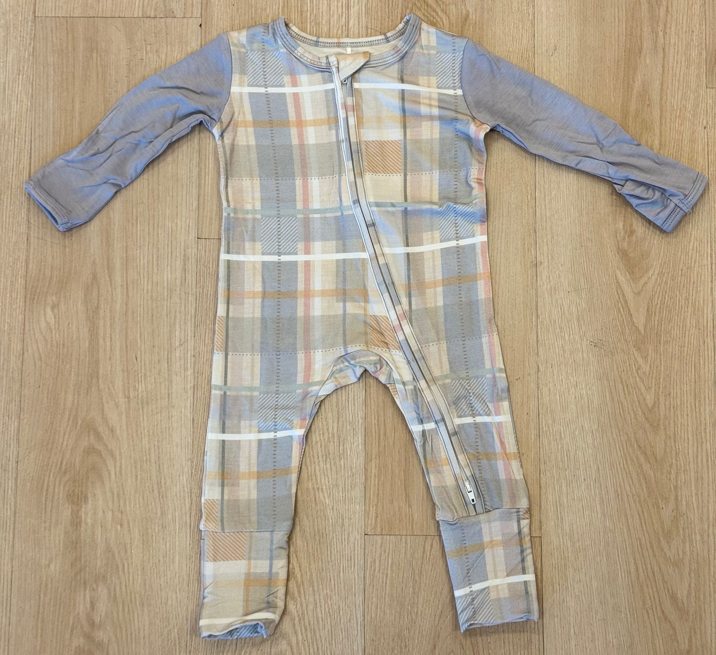 Preston plaid footie